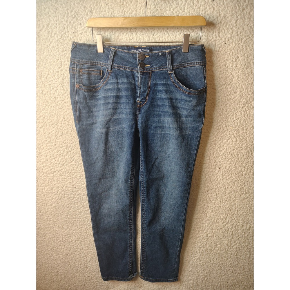 WallFlower Mid Rise Medium Wash Denim Jeans Size 11 Double Button Slim Leg